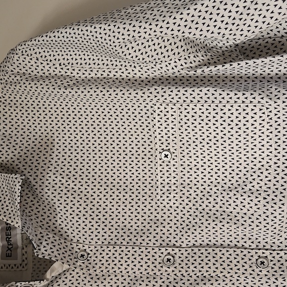 Express Button Up - Picture 4 of 8